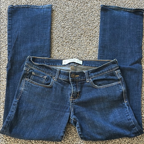 Abercrombie and Fitch Jean - Picture 2 of 6